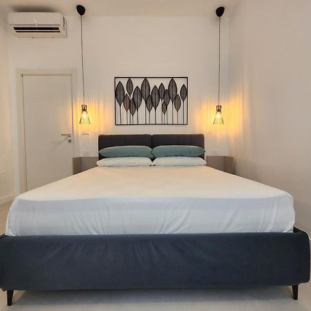 Matteotti Royale Apartments Syracuse Buitenkant foto